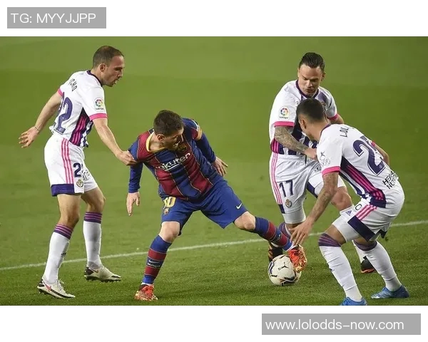 中超精彩对决多特蒙德与巴萨战成平局帽子戏法引发全场热潮